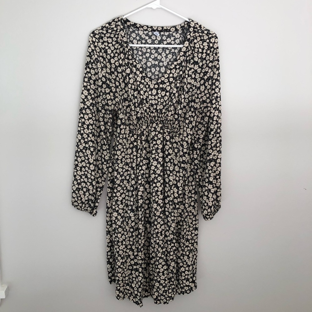 Maternity Dress - Black floral - Size Medium